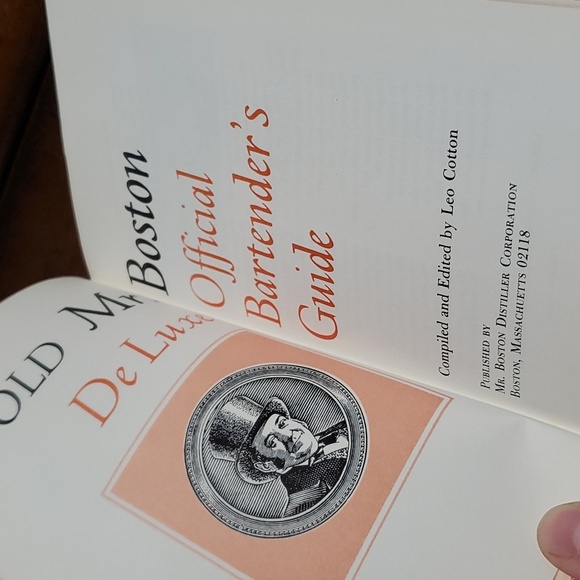 Vintage Mr. Boston Bartender Book - Picture 6 of 6